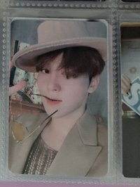 Boo喜歡咬眼鏡