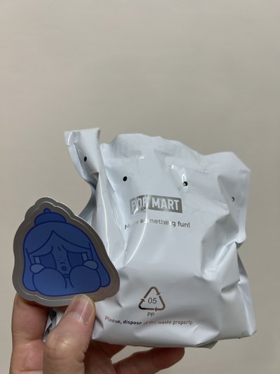 泡泡瑪特 吐泡泡鑽石眼淚 （藍）