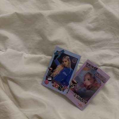 BLACKPINK Rosé -R- Rolo YG特典卡