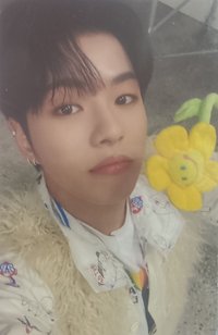 THE SECOND STEP:CHAPTER ONE 專輯卡 