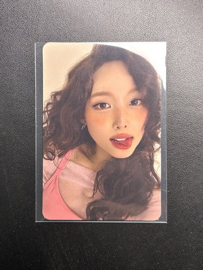 娜璉 FWEE唇膏 代言卡
