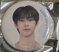 26KCON JP 徽章 