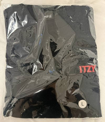 T-SHIRT / BLACK【L】/ ITZY TUNNEL VISION 三巡日場週邊