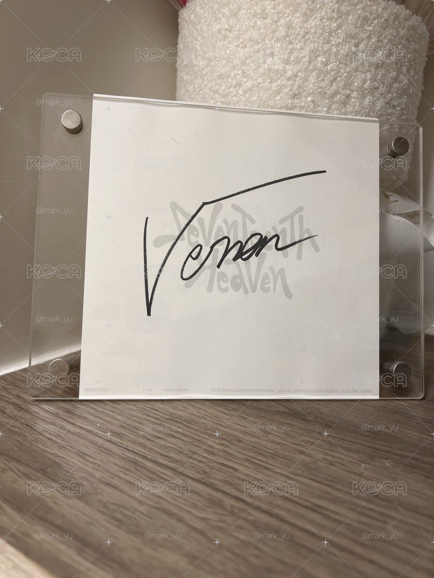 Vernon親簽 （不含展示架）