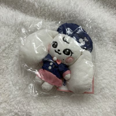 Minive cherry 校服娃