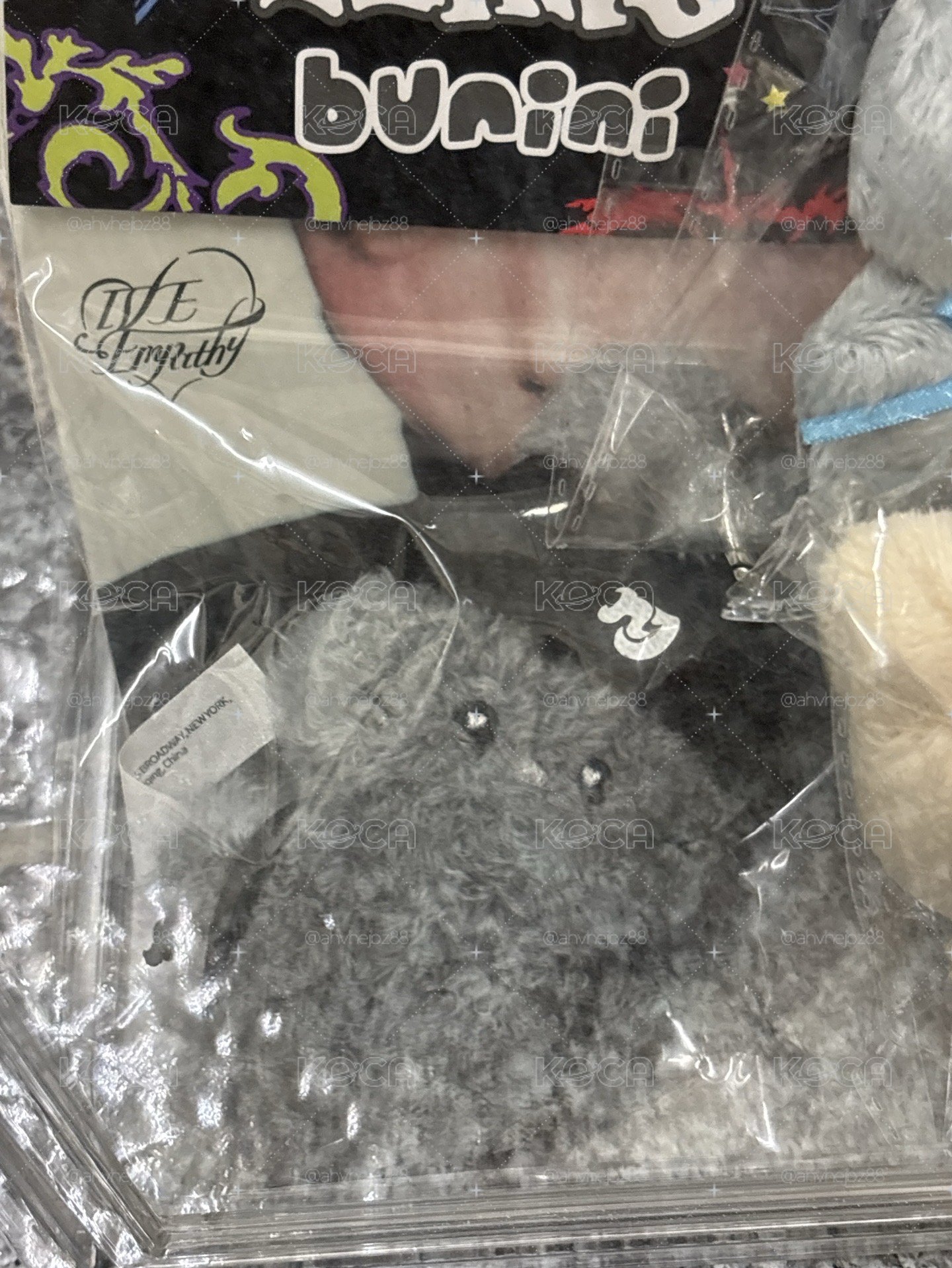 newjeans灰兔