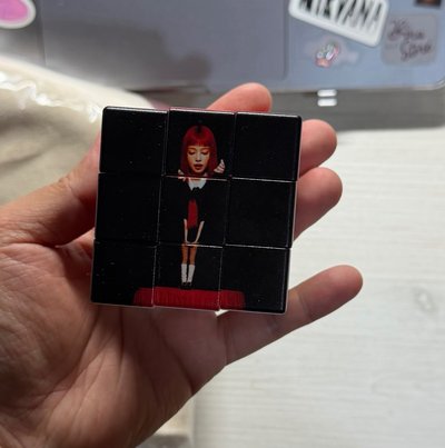 Jennie周邊