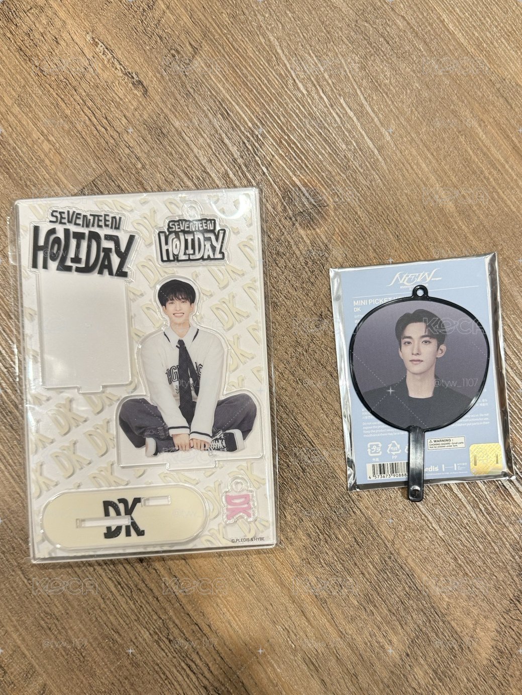 Dk李碩珉 Holiday立牌 New日巡小扇