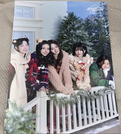 【Twice】冬日、新國立明信片