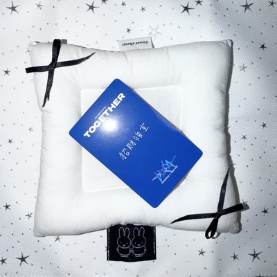 🔴正四 yzy 2.0 特典卡 𝙔𝙀𝙊𝙉𝙅𝙐𝙉 需多帶一張/一個 ⟦⚪️標記的小卡/週邊商品⟧