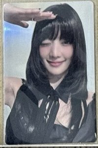 專卡敬禮妮