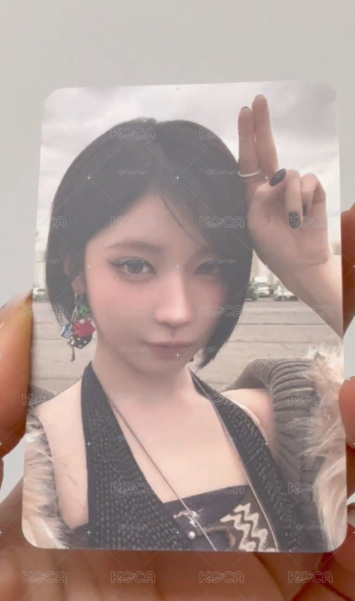 춤 (CHOOM) 打歌卡 角「1元起標，標多少賣多少」