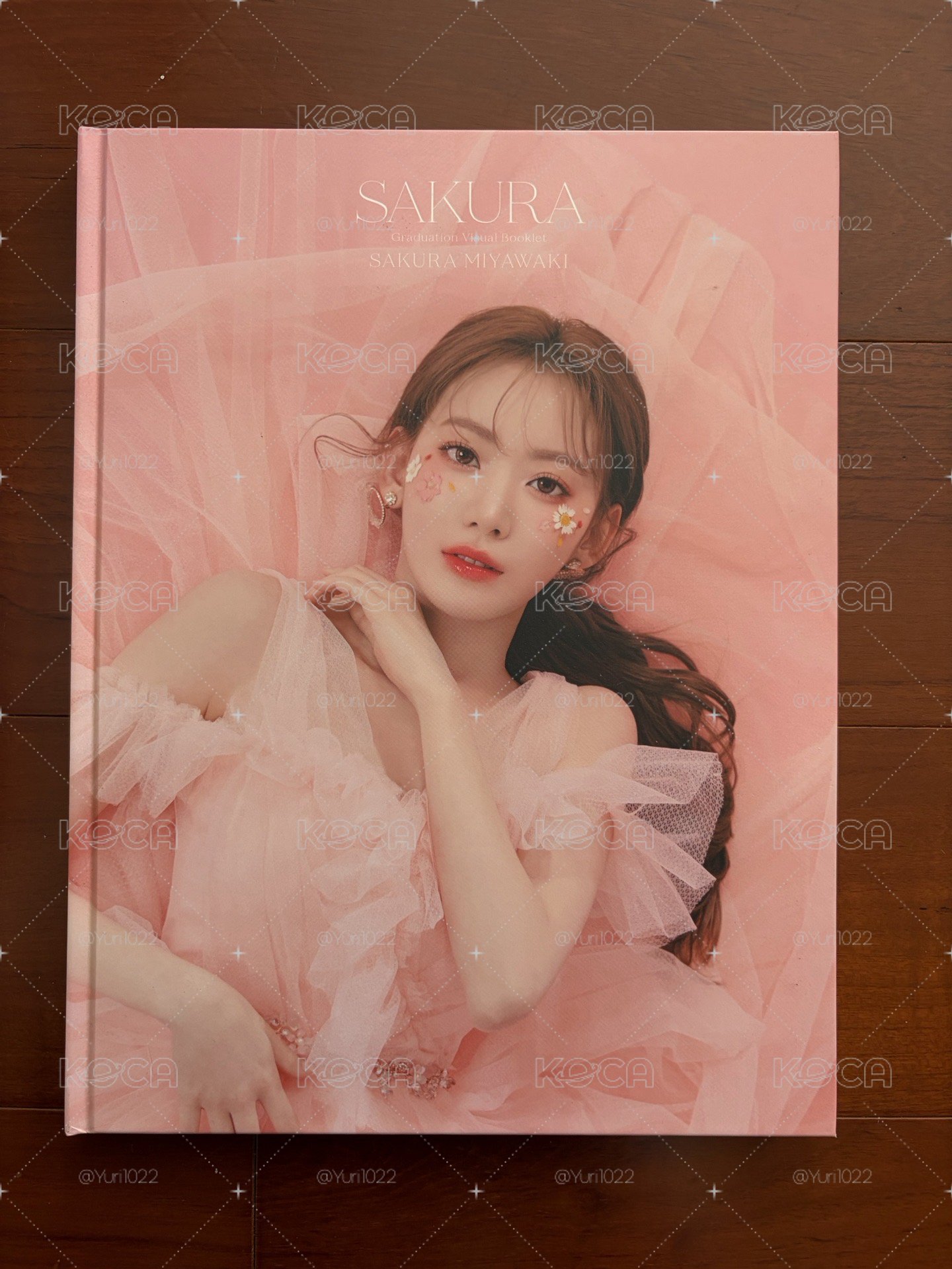 櫻花 Miyawaki Sakura 宮脇咲良畢業寫真集 Graduation Visual Booklet