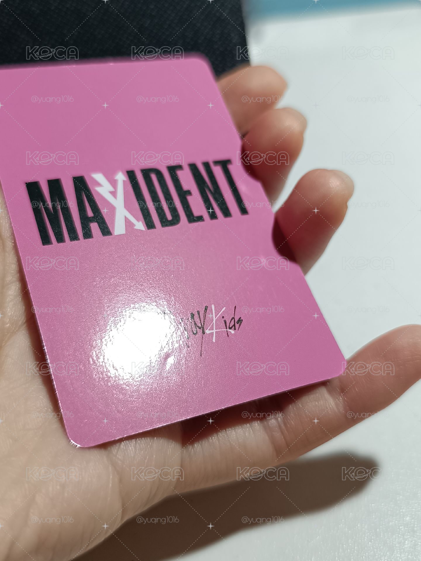 Max 比心黑髮菲