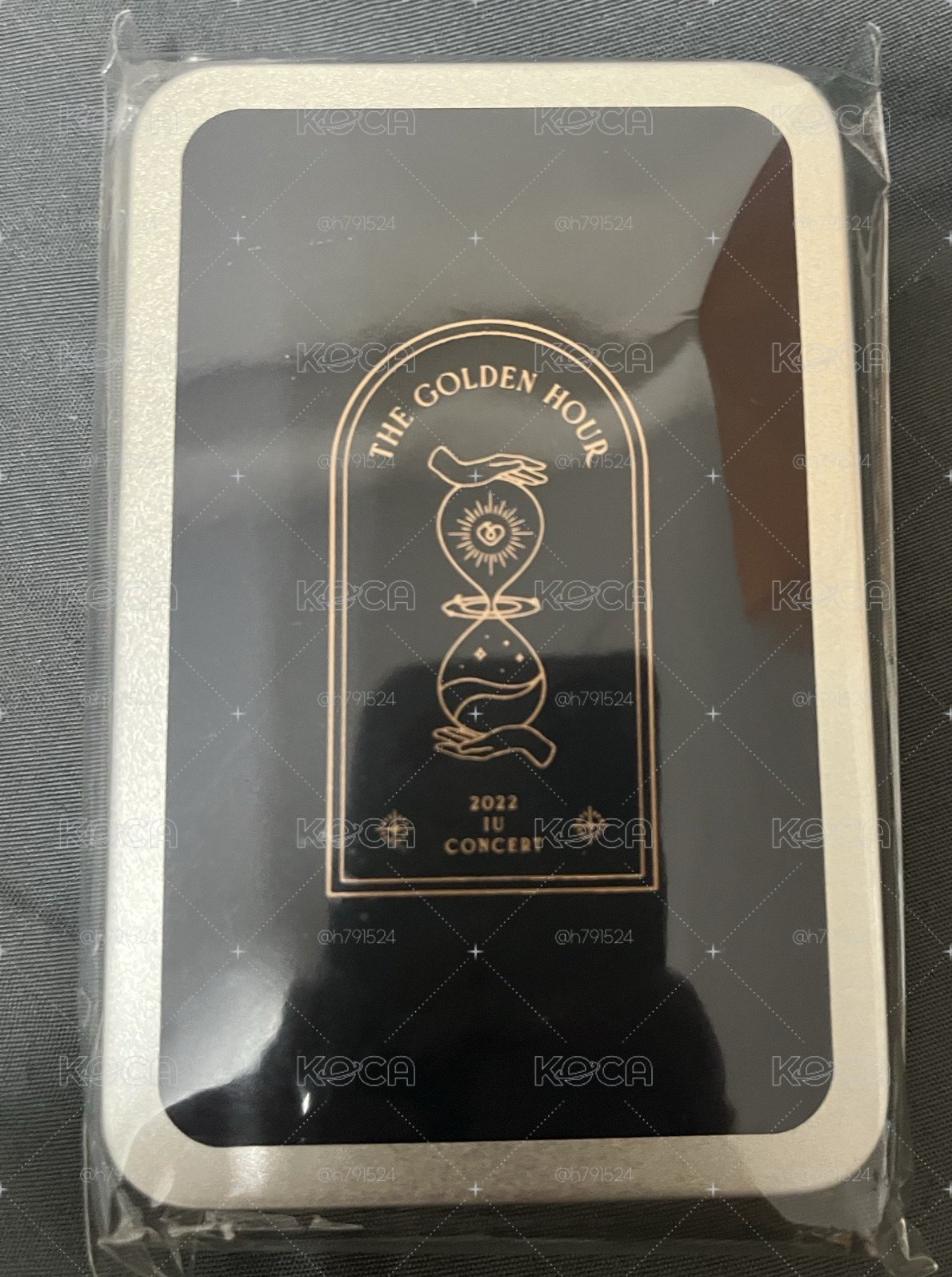 IU 李知恩 The Golden hour 鐵盒小卡 全新