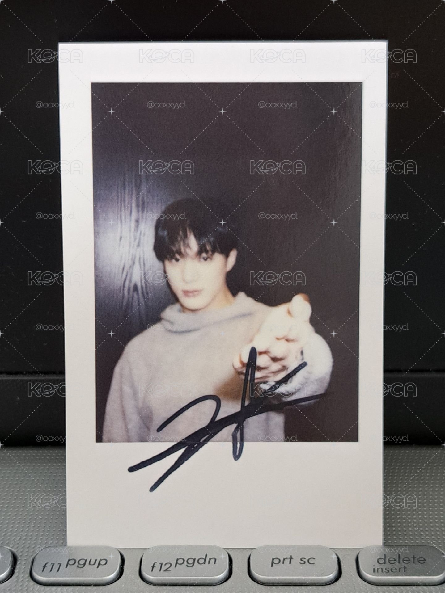 Beat it up kms 拍立得 JENO