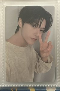 白衣比耶榮