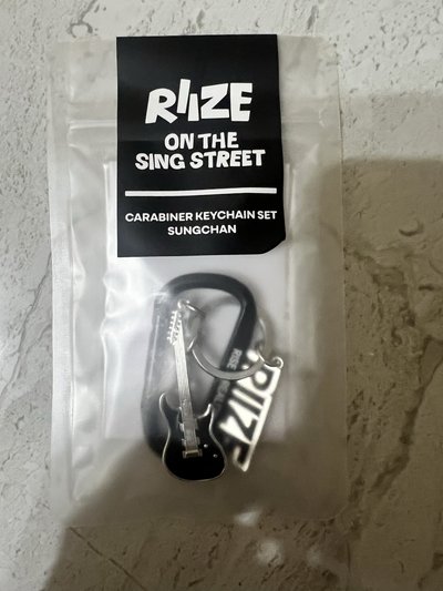 (全新未拆）RIIZING EP 快閃 鑰匙圈吊飾  成燦