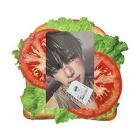 ★ 須多帶任一張專卡