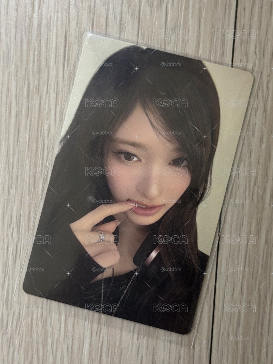 咬手小瑞