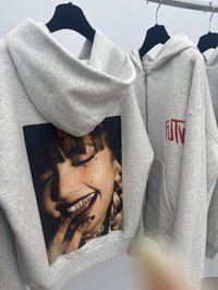 亞洲首發 淺色連帽外套(S/M/L/XL）示意圖為M
