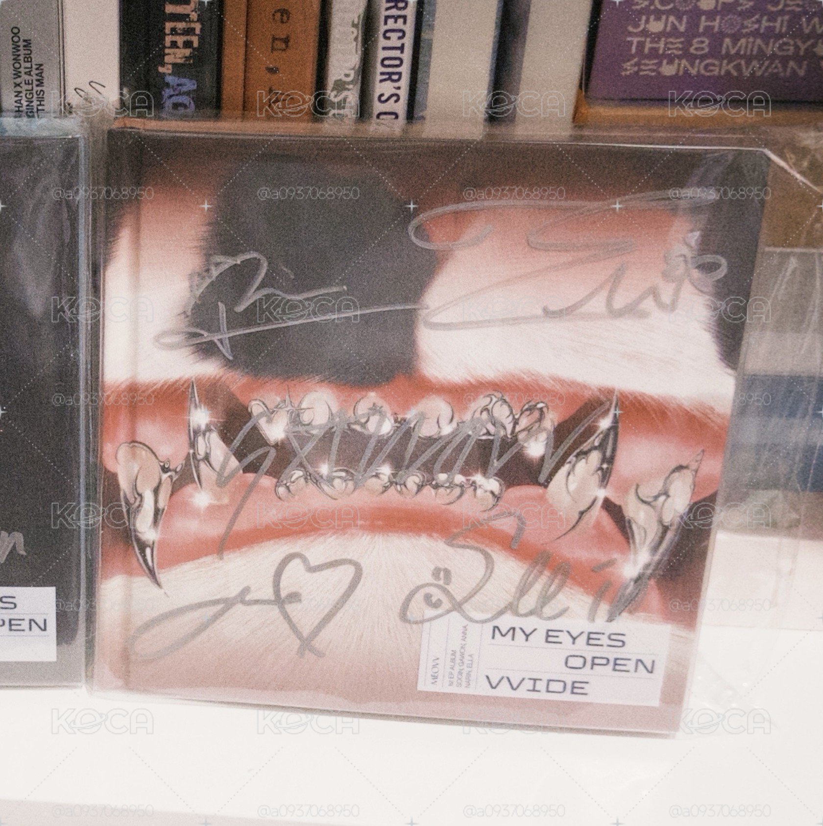 MEOVV 1st EP ALBUM 'MY EYES OPEN VVIDE' mwave 親簽專輯
