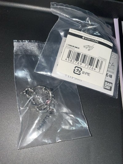 IVE 萬代一彈 張員瑛資料夾 安俞真資料夾 員瑛戒指 李瑞壓克力吊飾