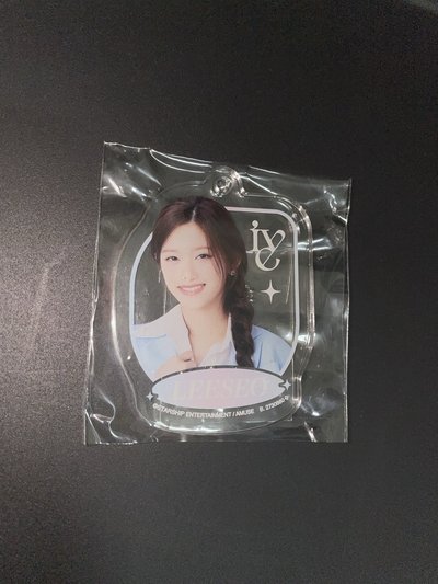 IVE 萬代一彈 張員瑛資料夾 安俞真資料夾 員瑛戒指 李瑞壓克力吊飾