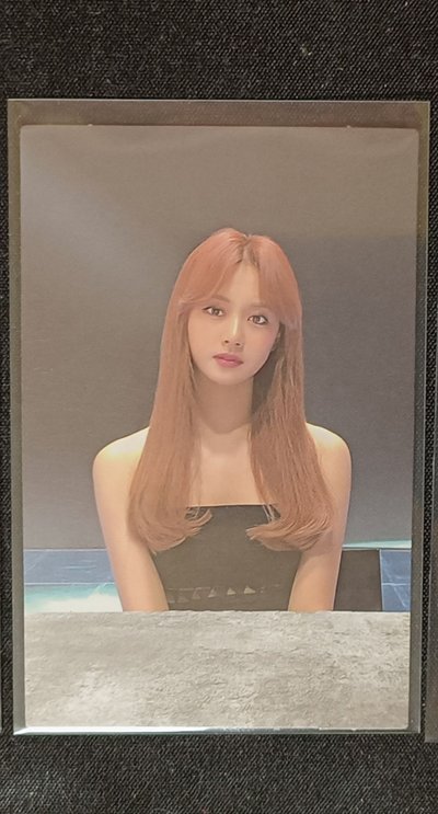 twice 子瑜七週年滿額+隨機卡