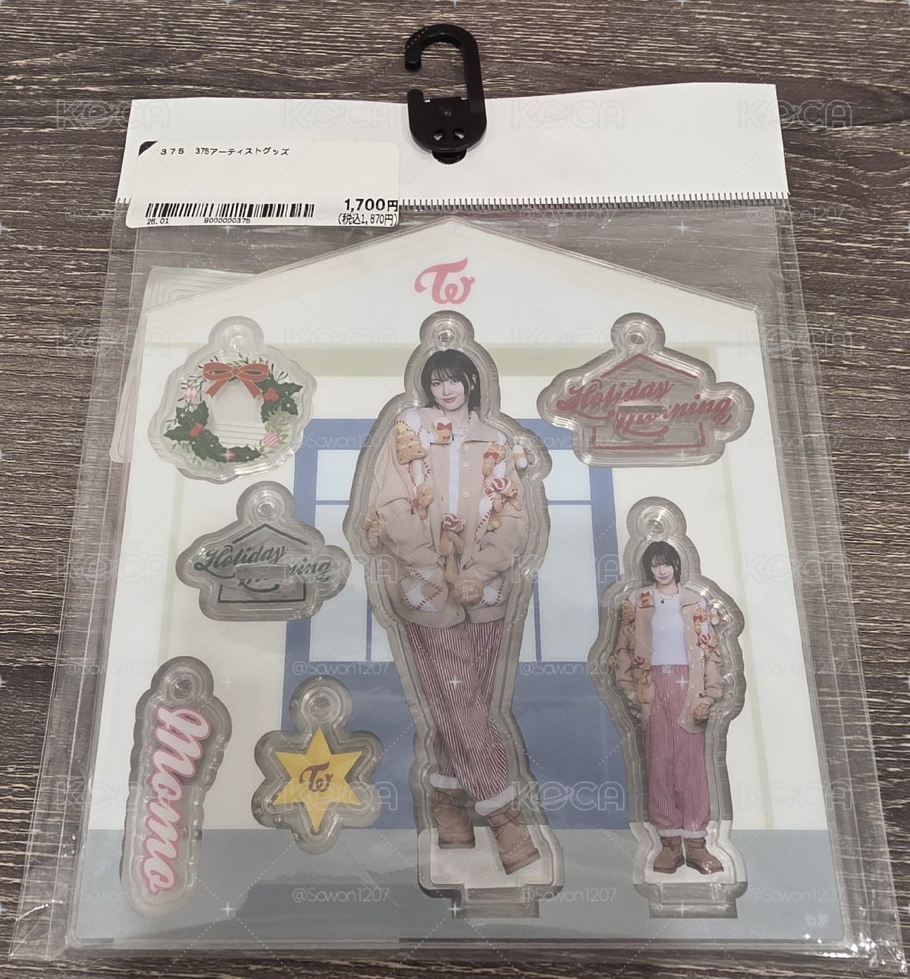 Momo冬日快閃立牌