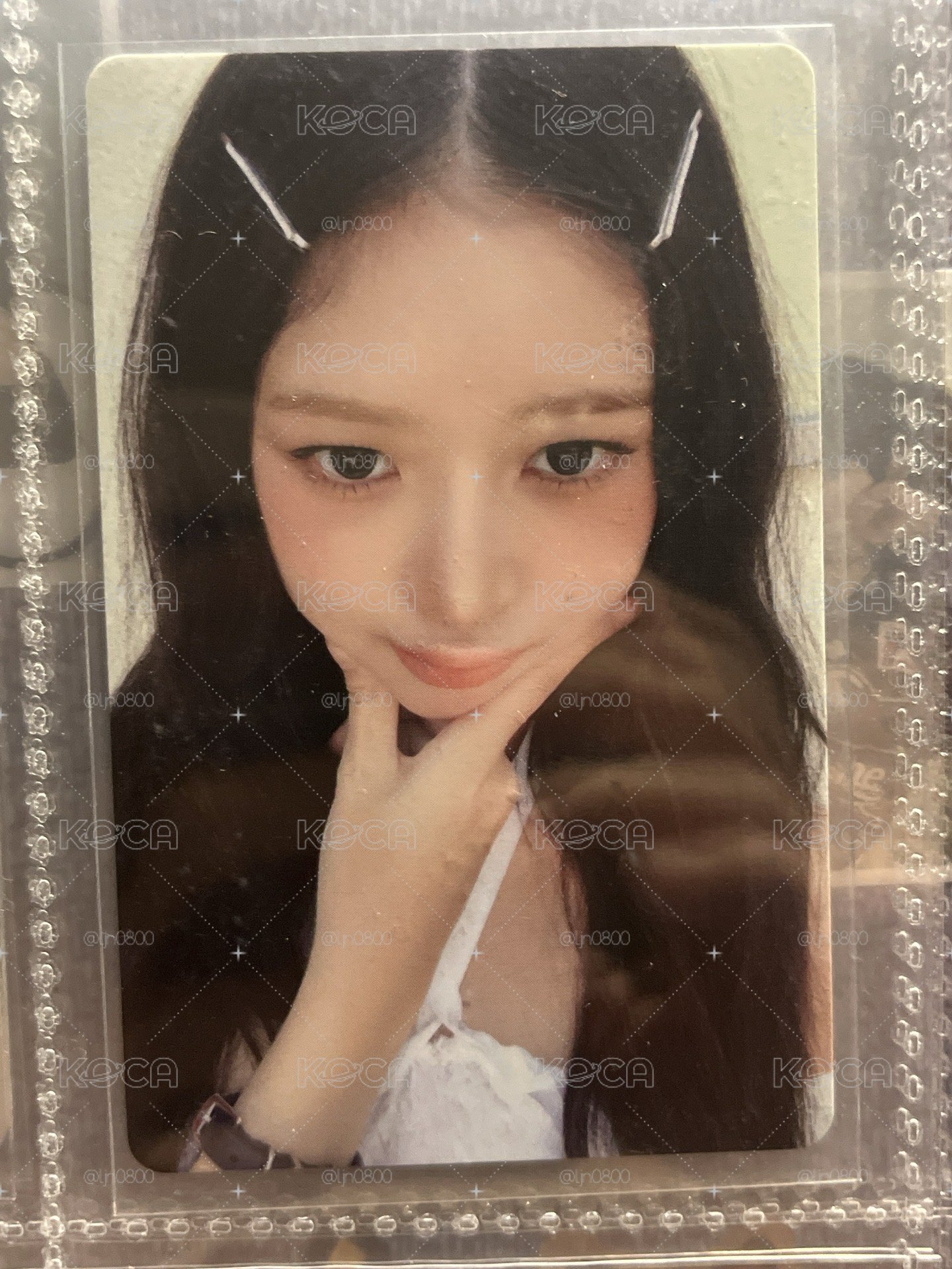 捏臉伶