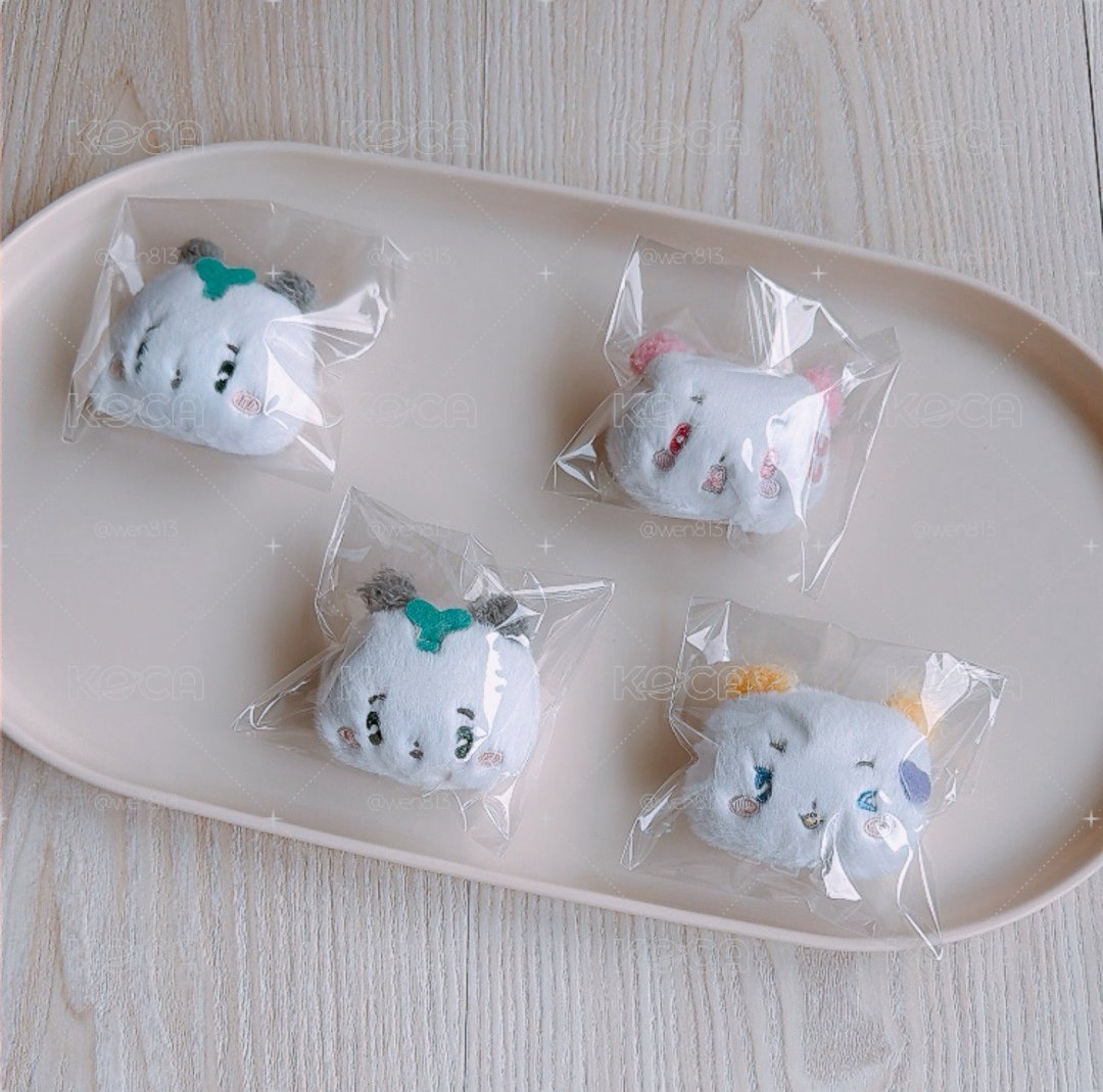 Plave MMMM Baby 隨機徽章