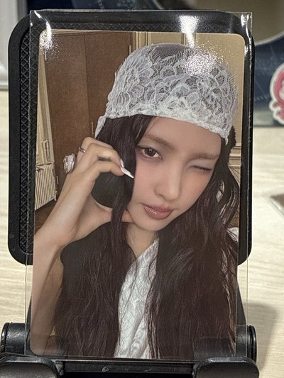 illit 專卡 yunah 