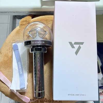 SEVENTEEN三代手燈 二手（不含電池）