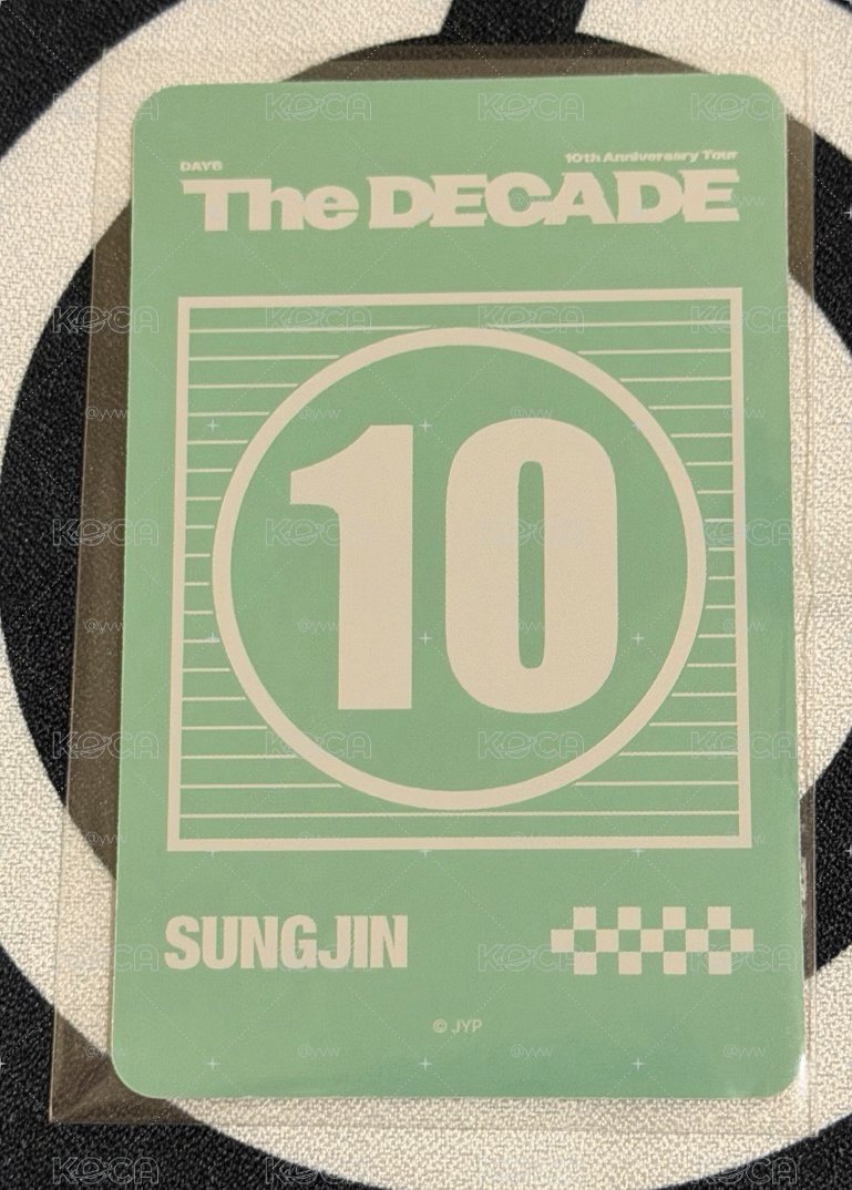 The Decade 大邱線下滿額 晟鎮（有印刷損-右下角小點）