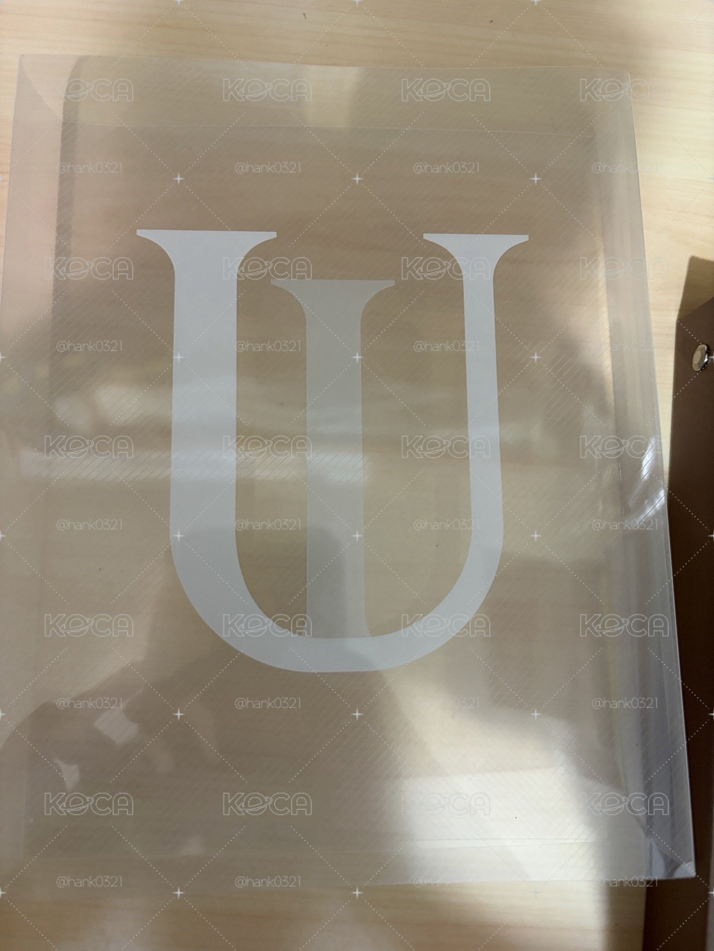 IU April 金卡冊 含小卡 