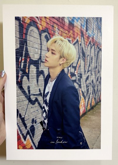 SKZ📖 stay in london 寫真書內容物