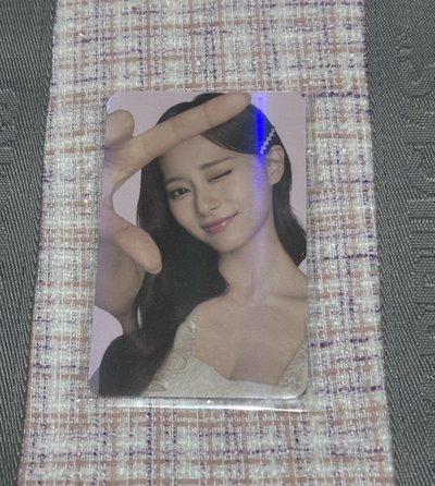 TWICE Tzuyu 7-11代言閃卡