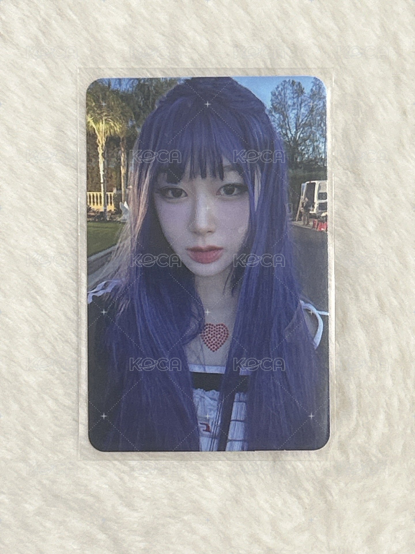 藍髮冷臉吉