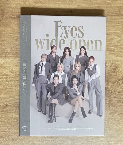 TWICE 正規二 半專