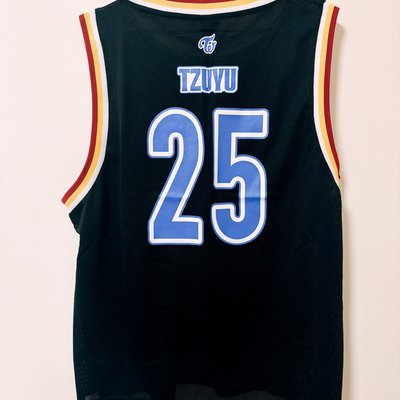 TWICE 23’ 五巡球衣 子瑜