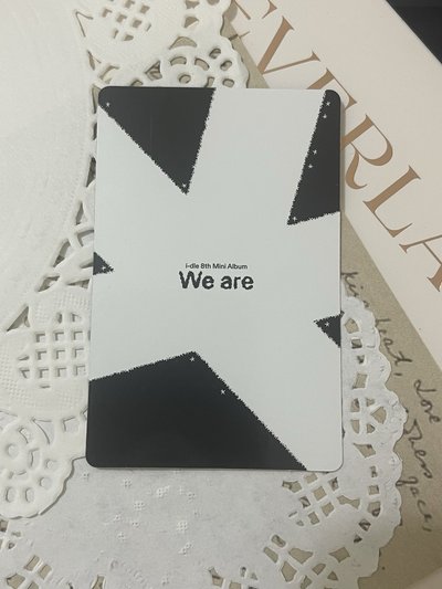  【無包手】We are 專輯卡 Poca ver.C ver. 妮