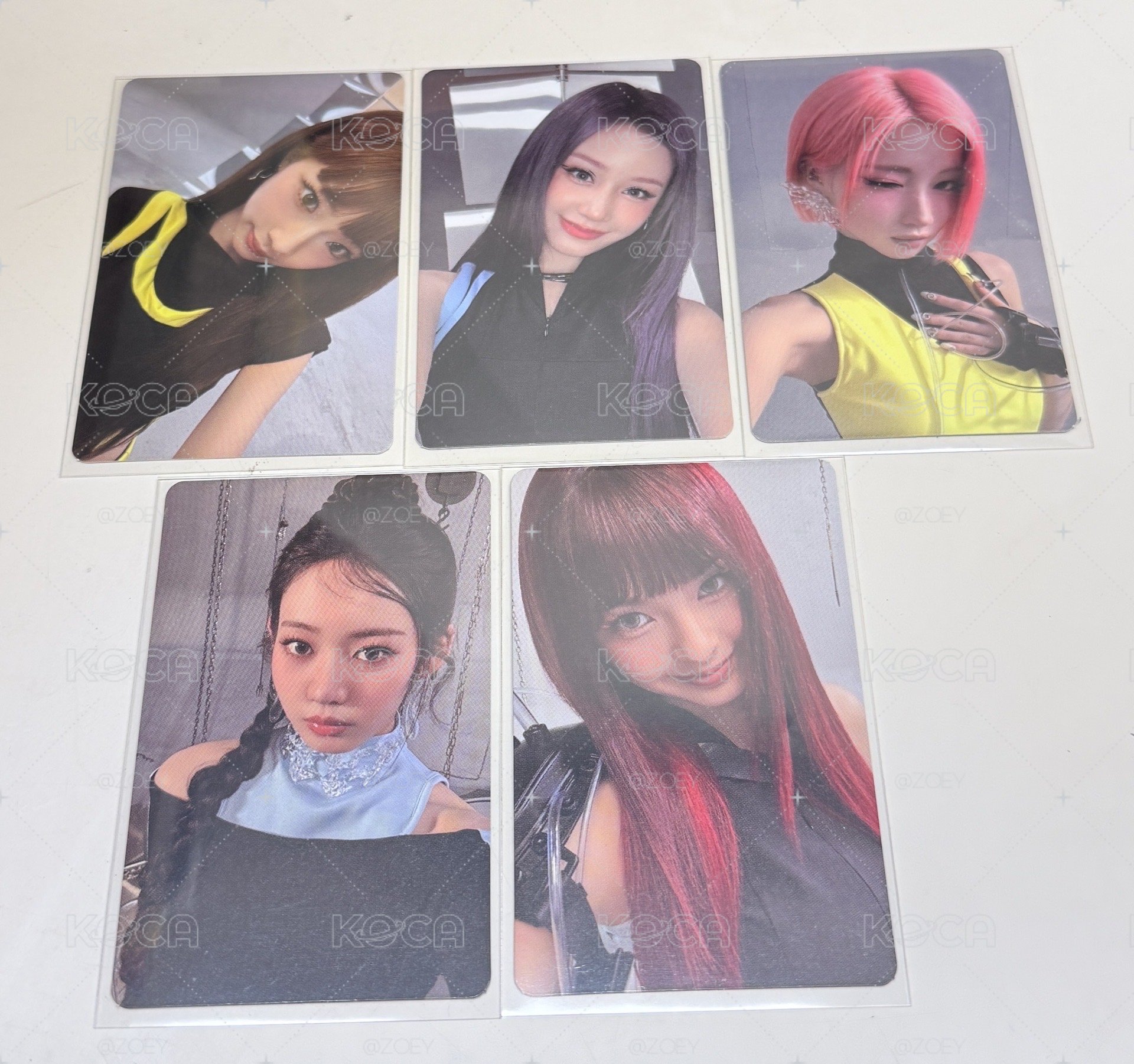 춤 (CHOOM) 卡冊卡