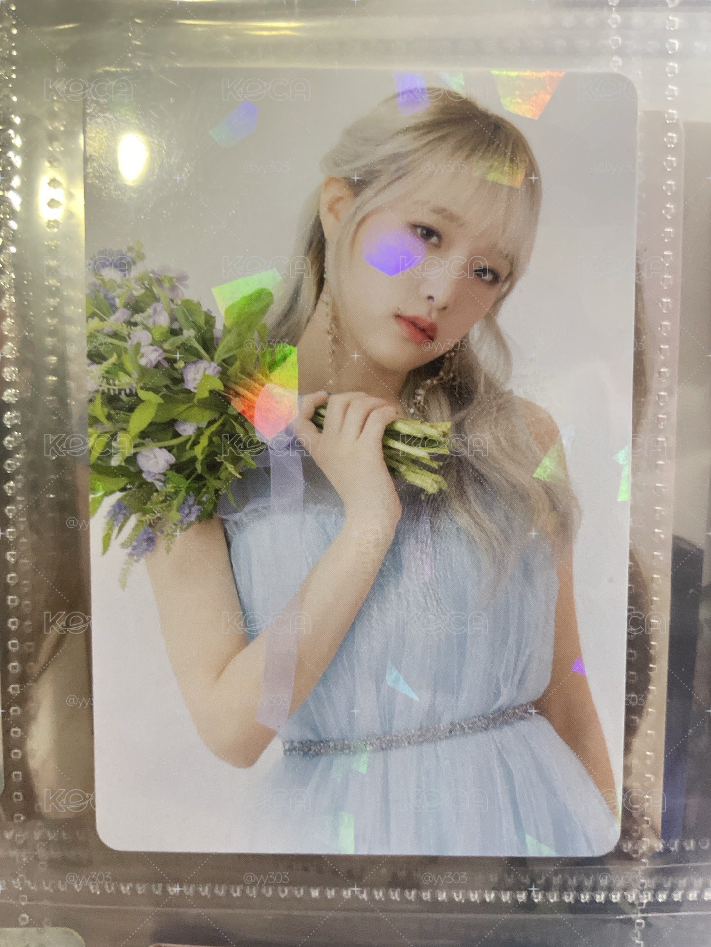 izone yena 崔叡娜 捧花閃卡