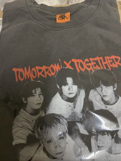 現貨 TXT 日本 MOA CON 痛T 