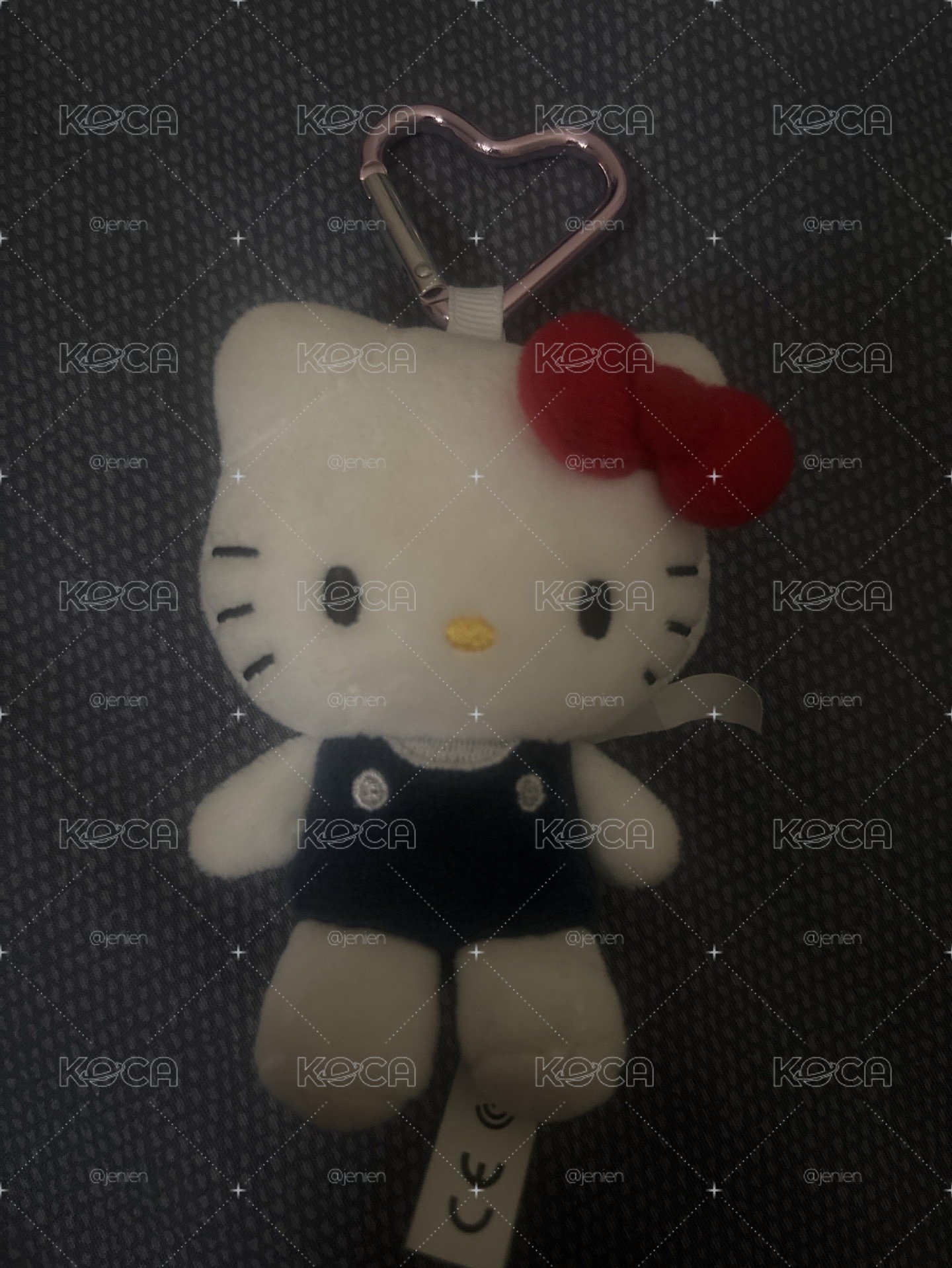 hellokitty 愛心扣吊娃