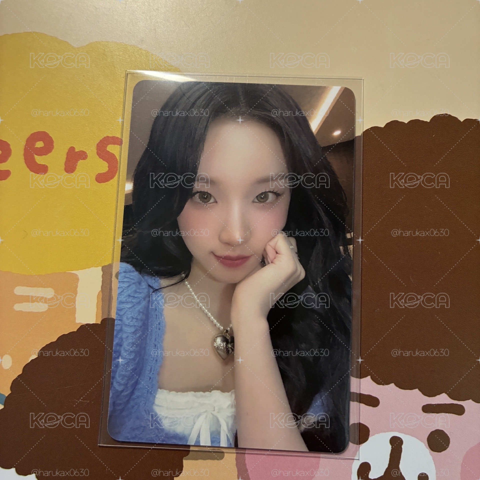 YUQ1 藍衣琦 托臉