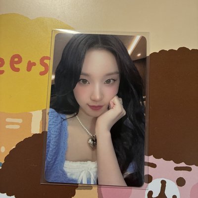 YUQ1 藍衣琦 托臉