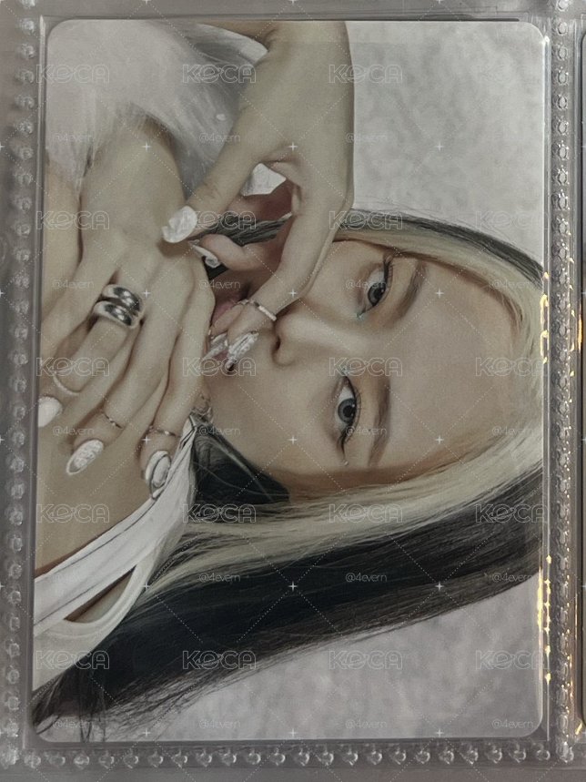 Jennie 日專專卡