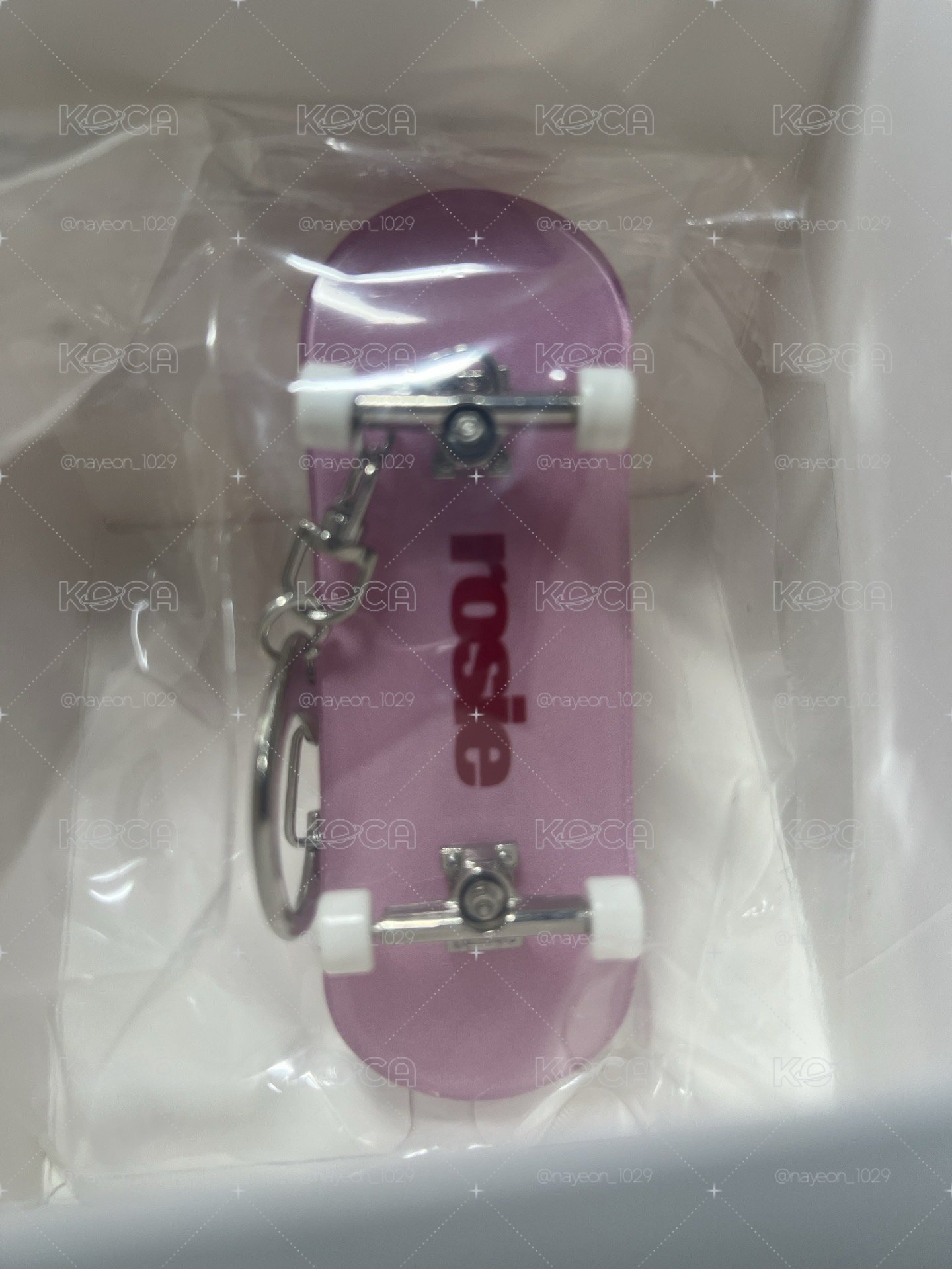 Rosie粉色滑板未拆